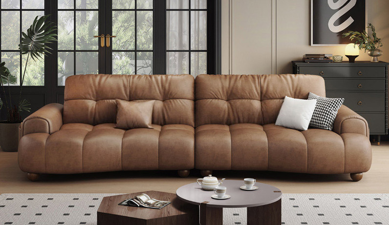 伽罗时光 中古风 柔韧复古高档油蜡皮 柔软蓬松羽绒靠包 高回弹无粉海绵 俄罗斯落叶松实木框架 稳固承重实木脚 大四人位沙发