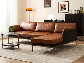  英伦风 进口实木微雕工艺 设计感深浅光影变化 厚实柔韧油蜡仿真皮 高弹柔软海绵 阿尔贝托雕塑金属高脚 转角沙发 左贵妃