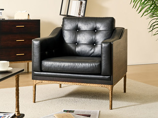  英伦风 进口实木微雕工艺 设计感深浅光影变化 柔软舒适油蜡仿真皮 切斯菲尔德纽扣元素 弧线形窄边扶手 阿尔贝托雕塑金属高脚 单人位沙发