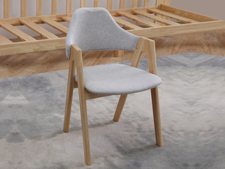 北欧风格 原木色 餐椅